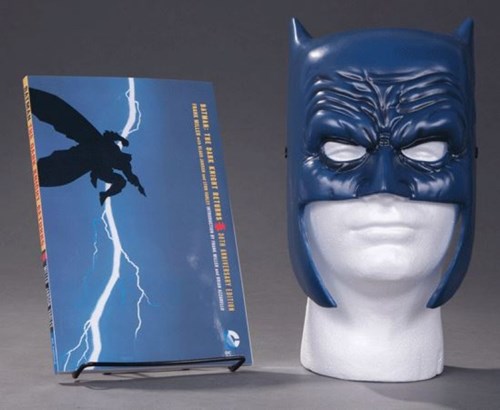 Batman - The Dark Knight Returns  - The Dark Knight Returns + Batman Masker, Box+Softcover(s) (DC Comics)